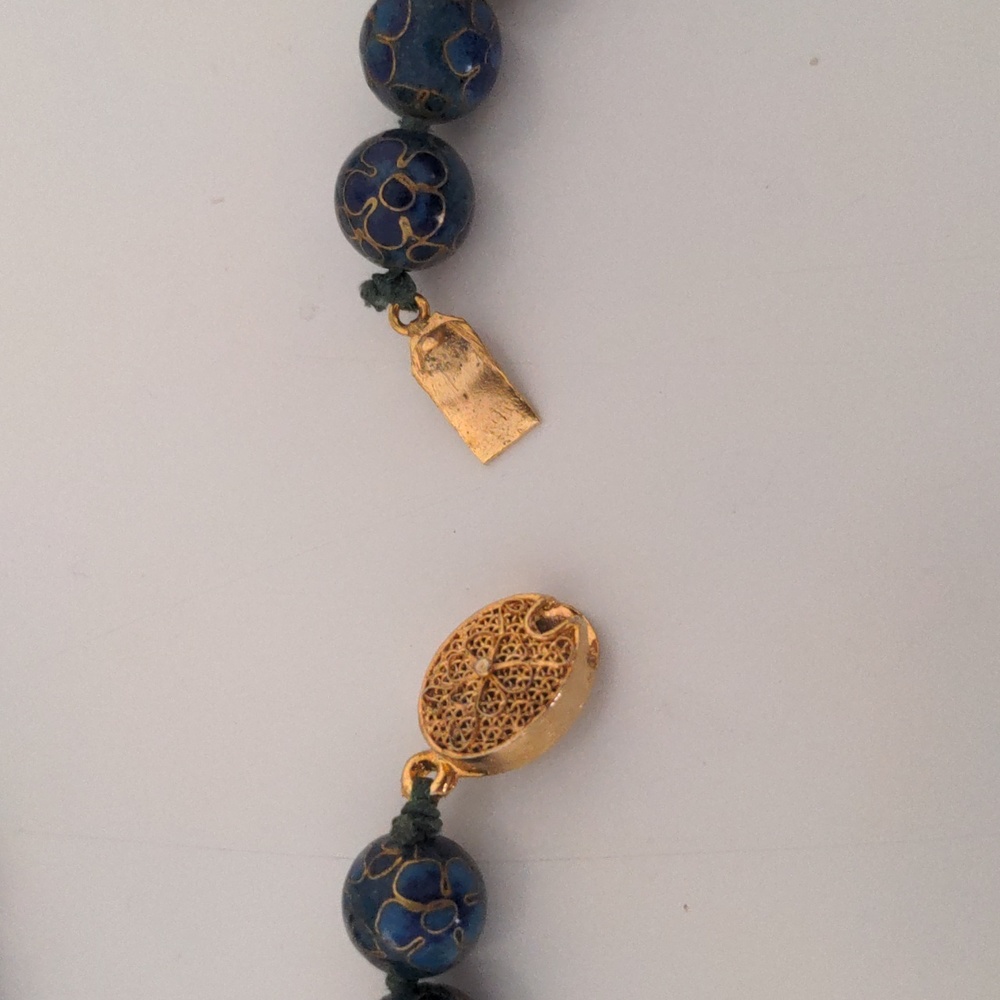 Beaded necklace - Picture 4 of 6